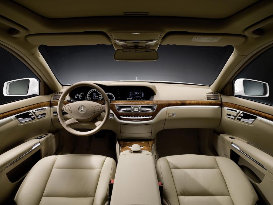  Mercedes-Benz S-Class 2009 года  (фото 3 из 7)